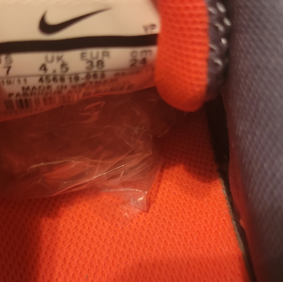 Nike Reax Run dominate Womens Run Dominate US Size 7 Gray Pink Sneakers Shoes - Picture 13 of 13